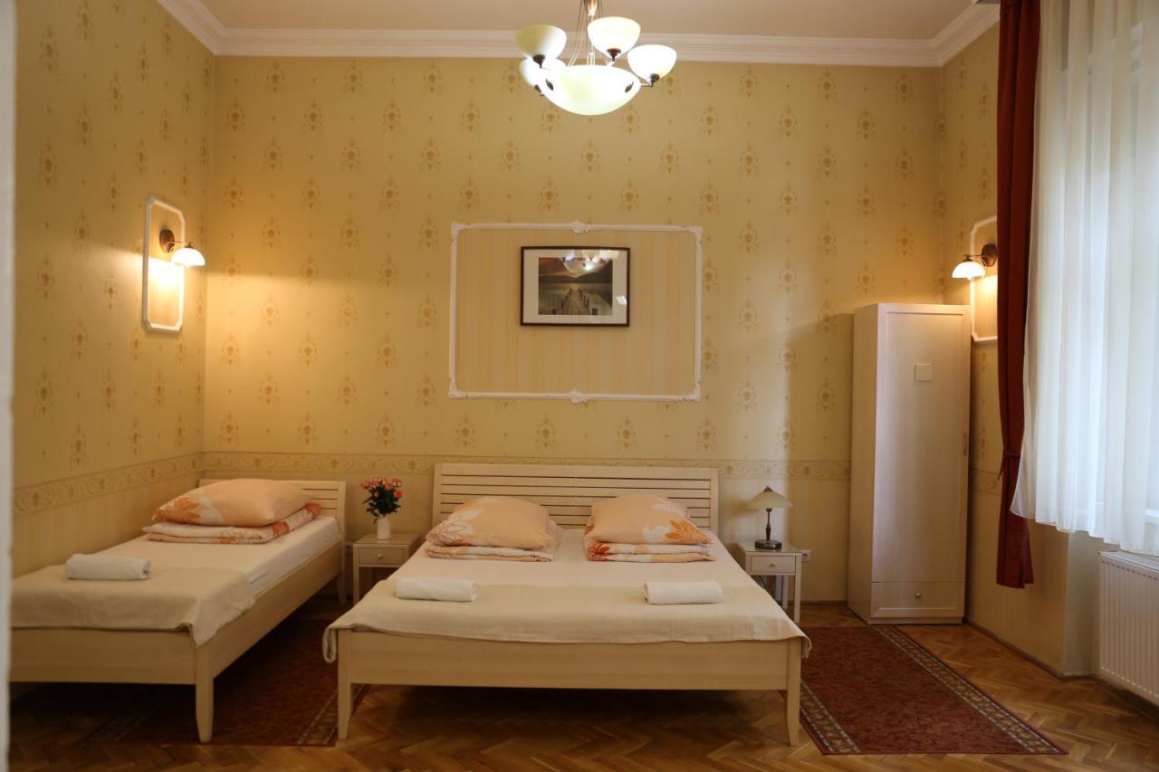 Péterfia Panzió Debrecen Exterior foto