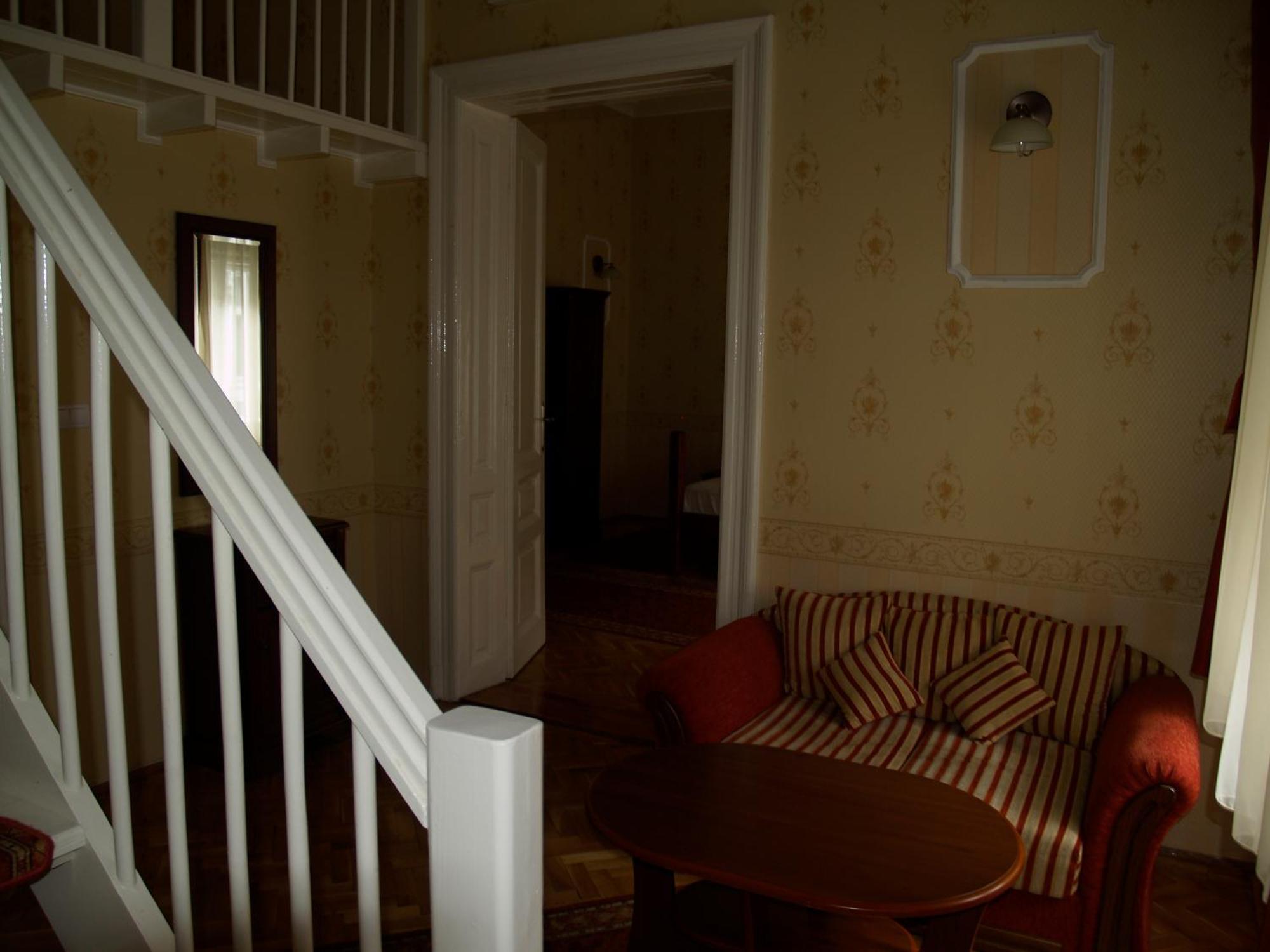 Péterfia Panzió Debrecen Exterior foto