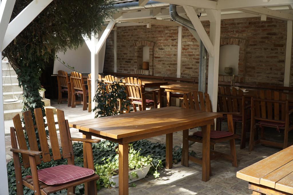 Péterfia Panzió Debrecen Exterior foto